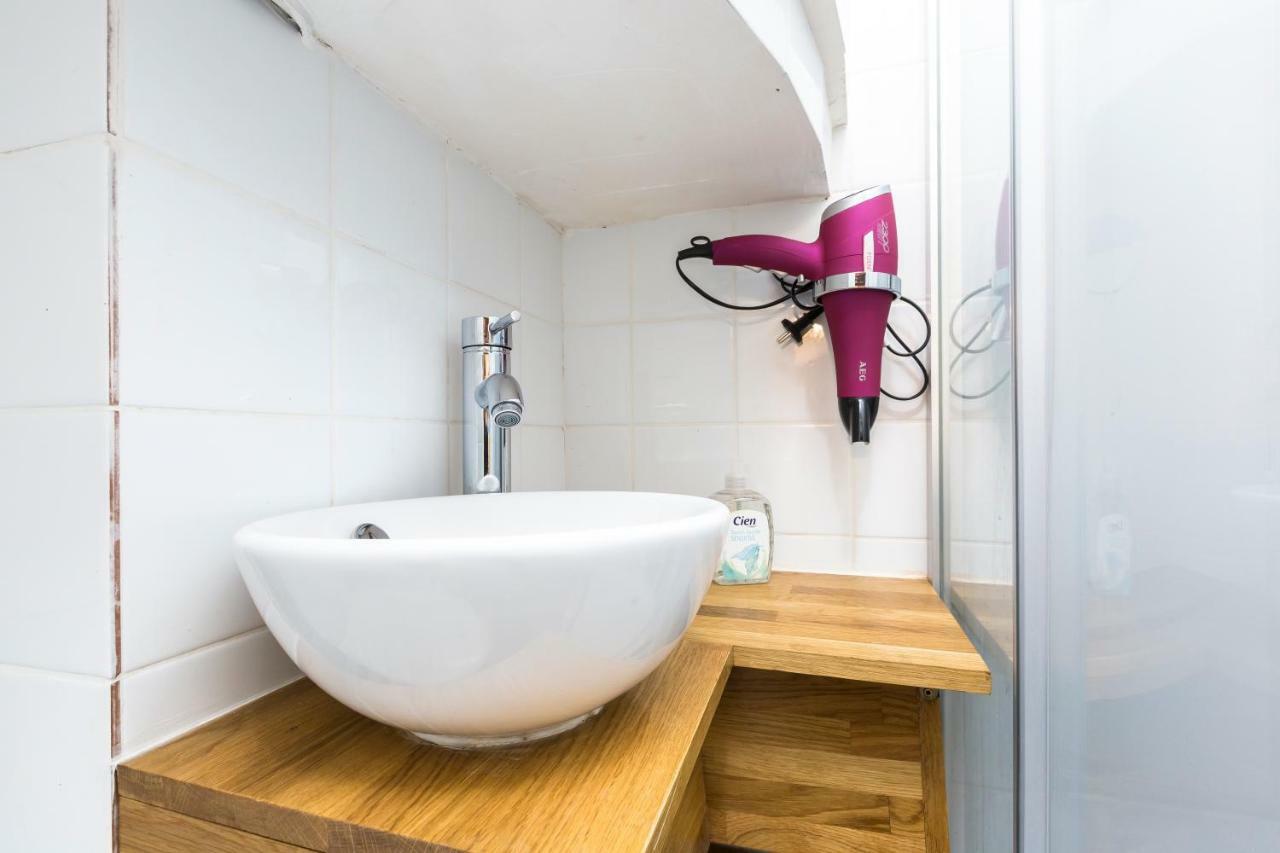Charming 20M² Near Le Marais Appartement Parijs Buitenkant foto